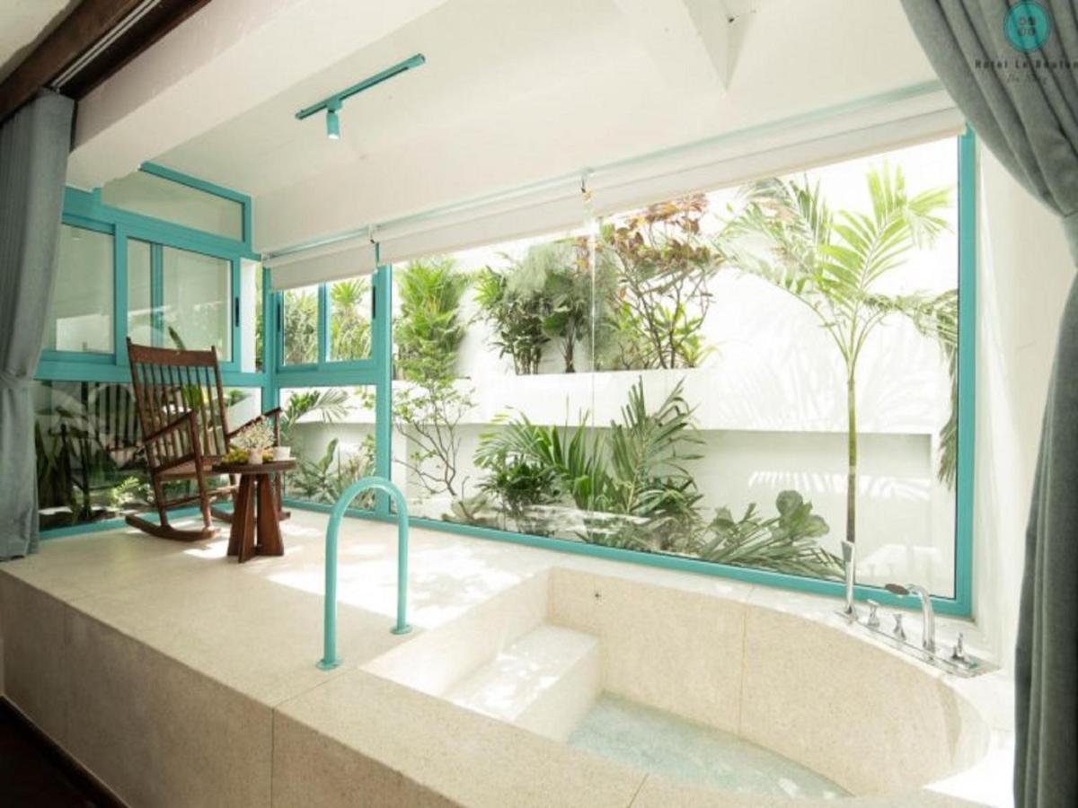 Hotel Le Bouton Da Nang Exterior photo